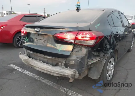 2017 Kia Forte Lx z USA, uszkodzony, nr VIN 3KPFK4A75HE124792